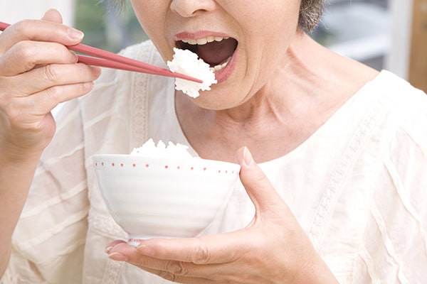 80歳までに20本以上の歯を残しましょう